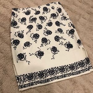 Loft White & Navy Pencil Skirt w/ Floral Pattern.